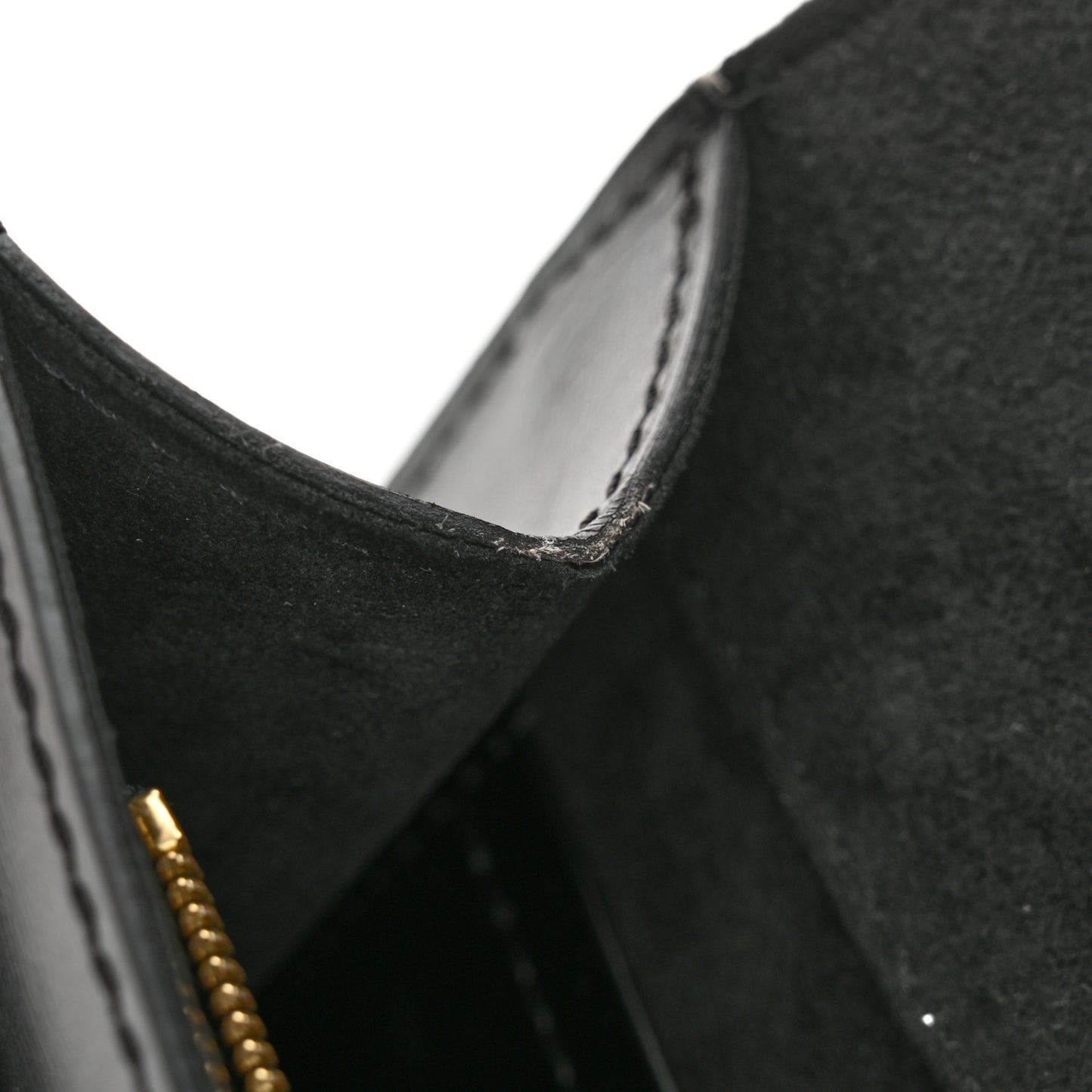 Calfskin Chain Louise GM Black