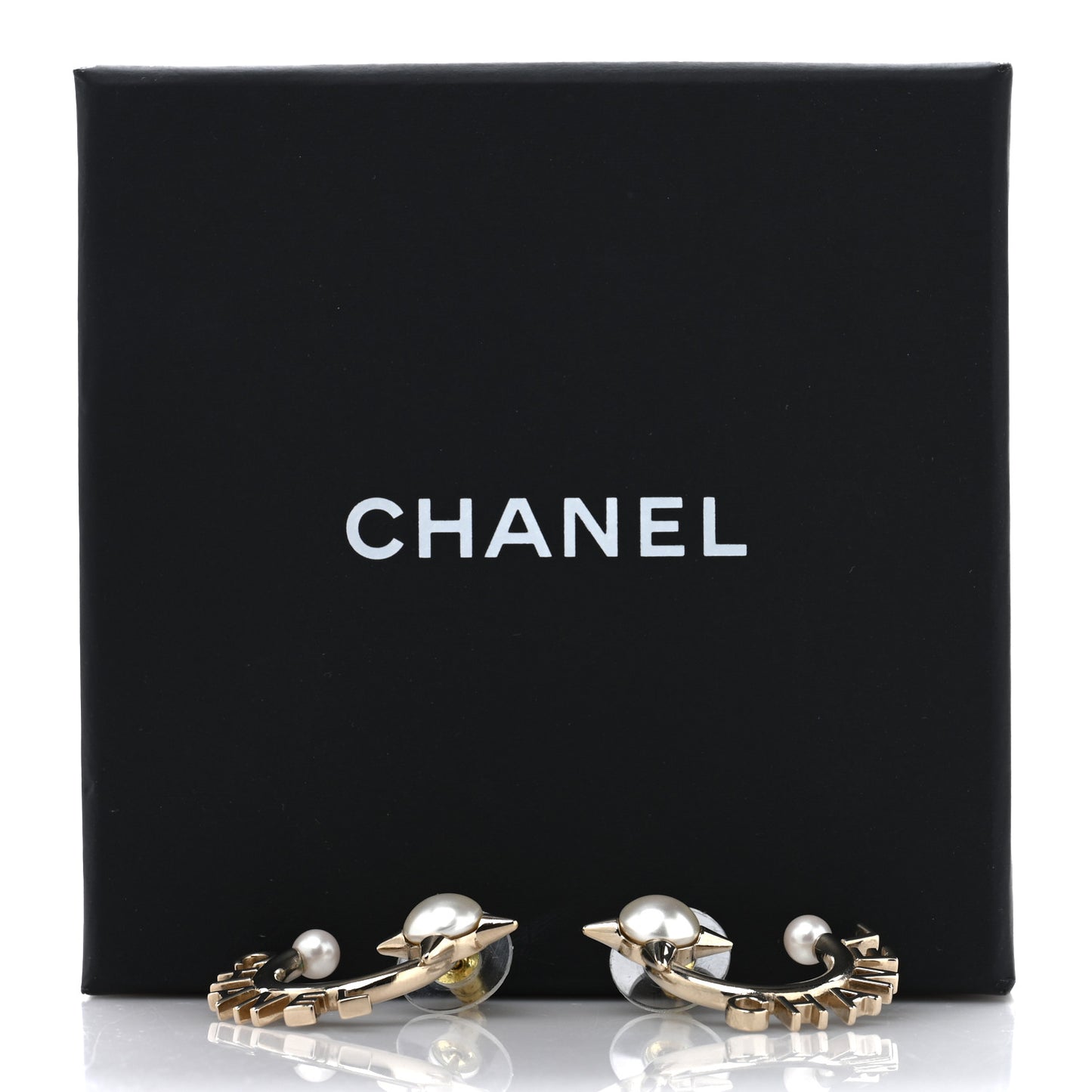 Pearl Logo Earrings Gold