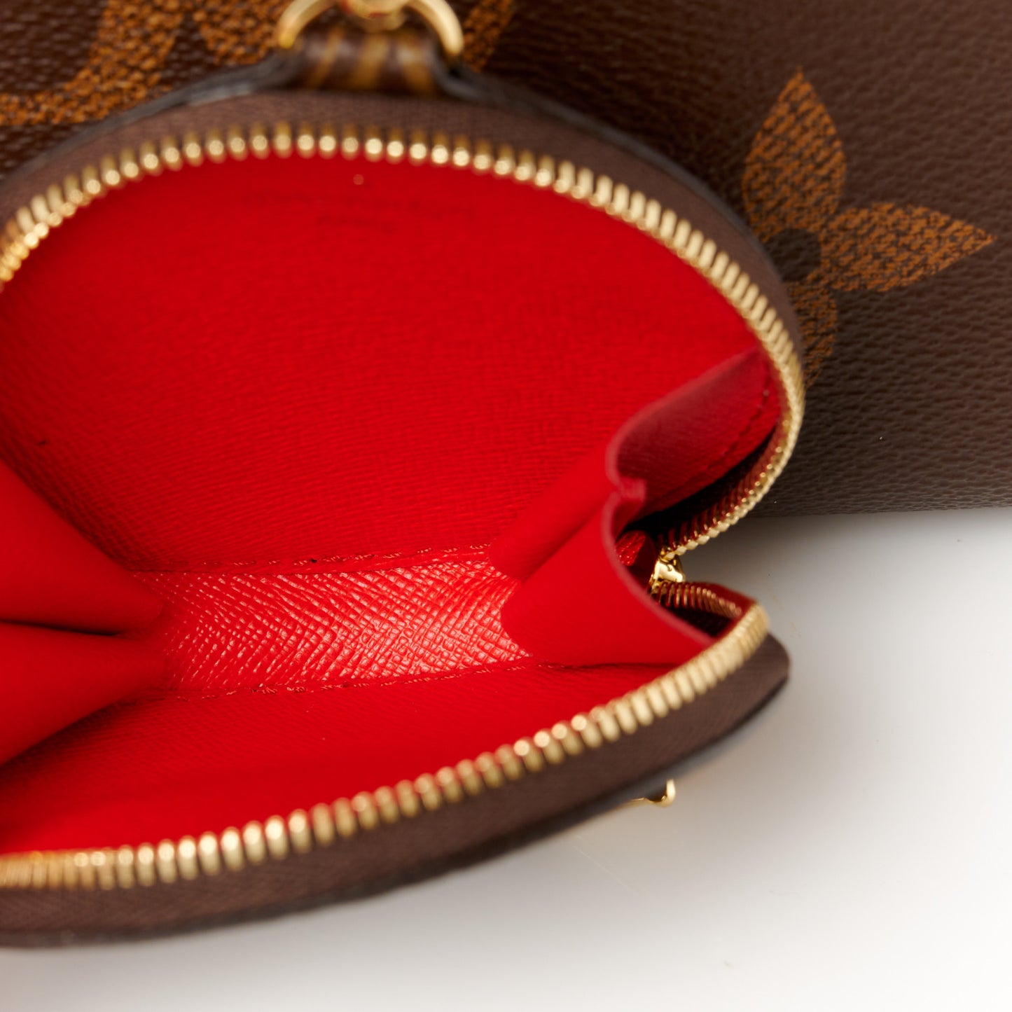 Reverse Monogram Giant Onthego PM