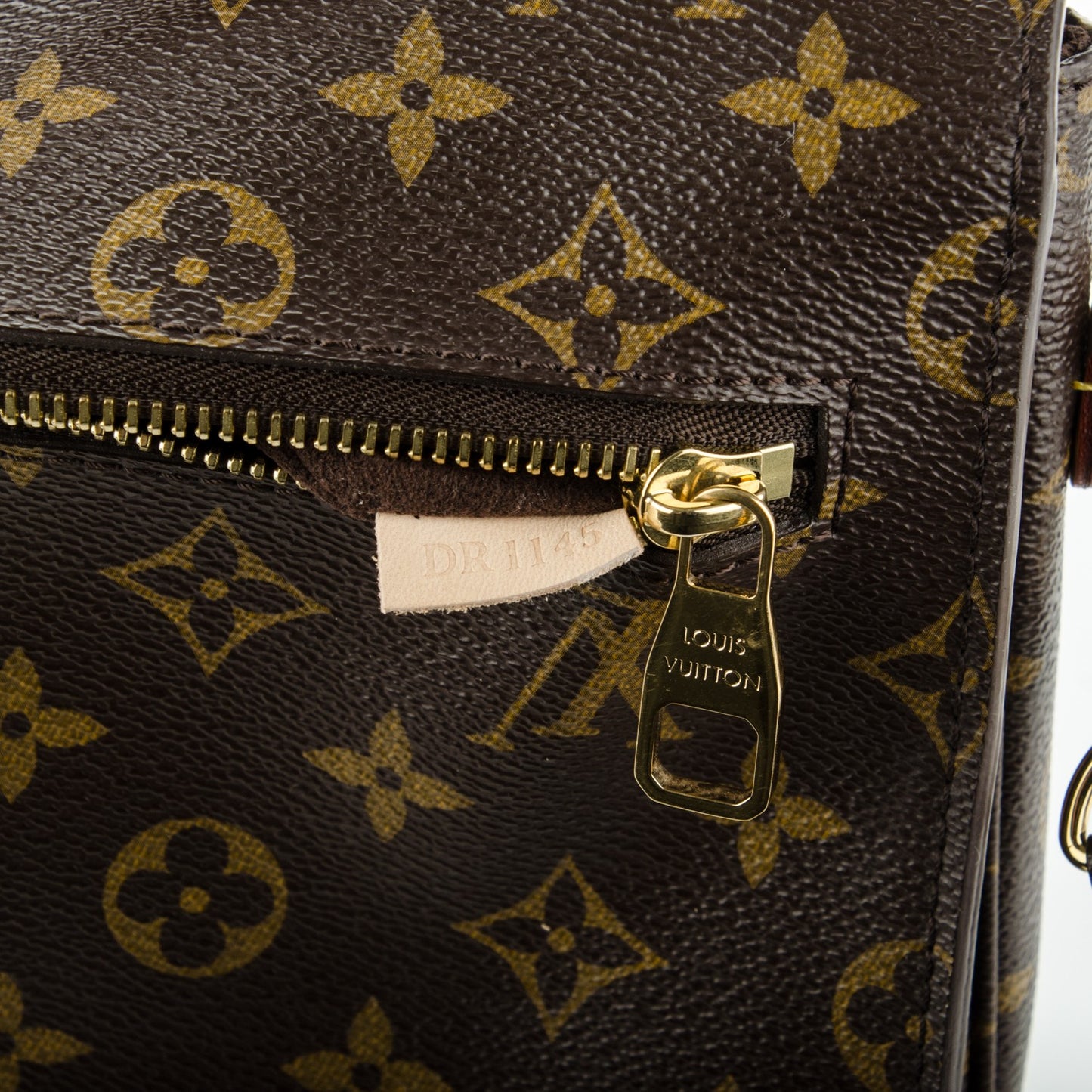 Monogram Pochette Metis