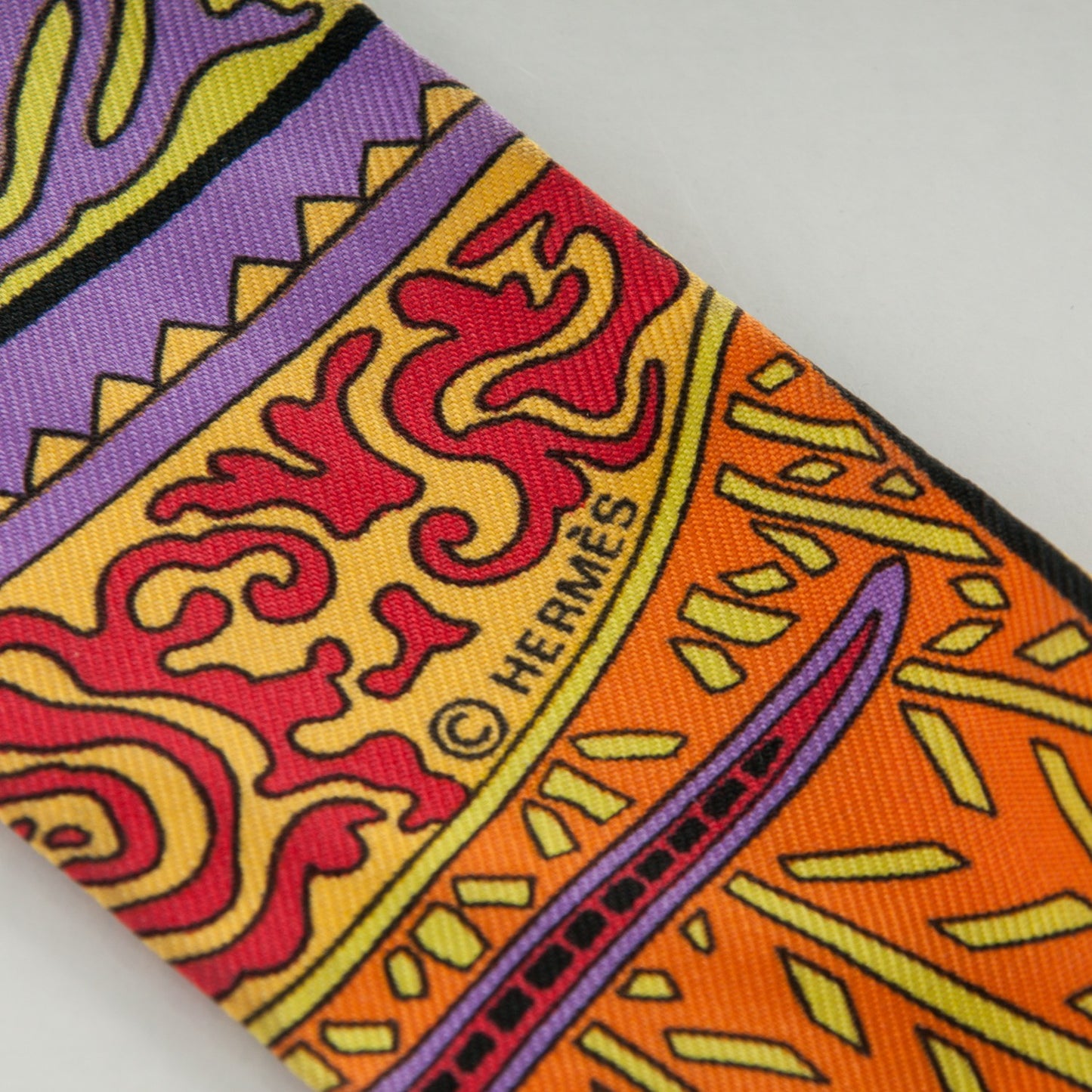 Silk Legende Kuna Peuple de Panama Twilly Scarf