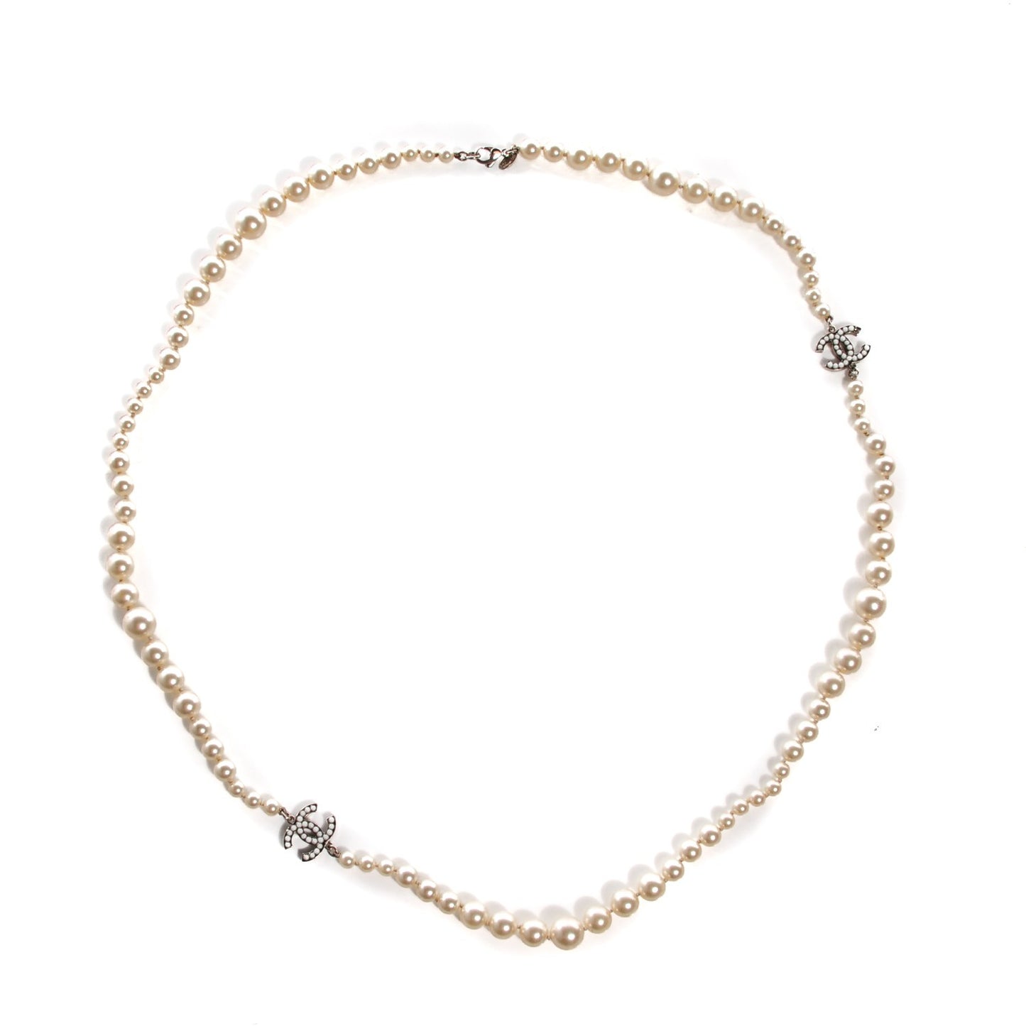Graduated Pearl CC Long Necklace Silver