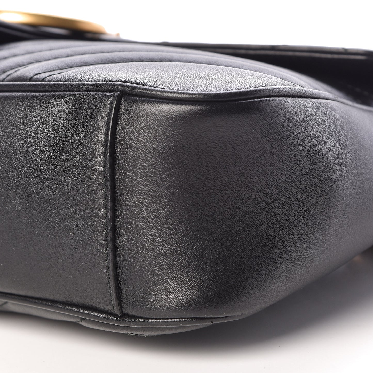 Calfskin Matelasse Medium GG Marmont Shoulder Bag Black