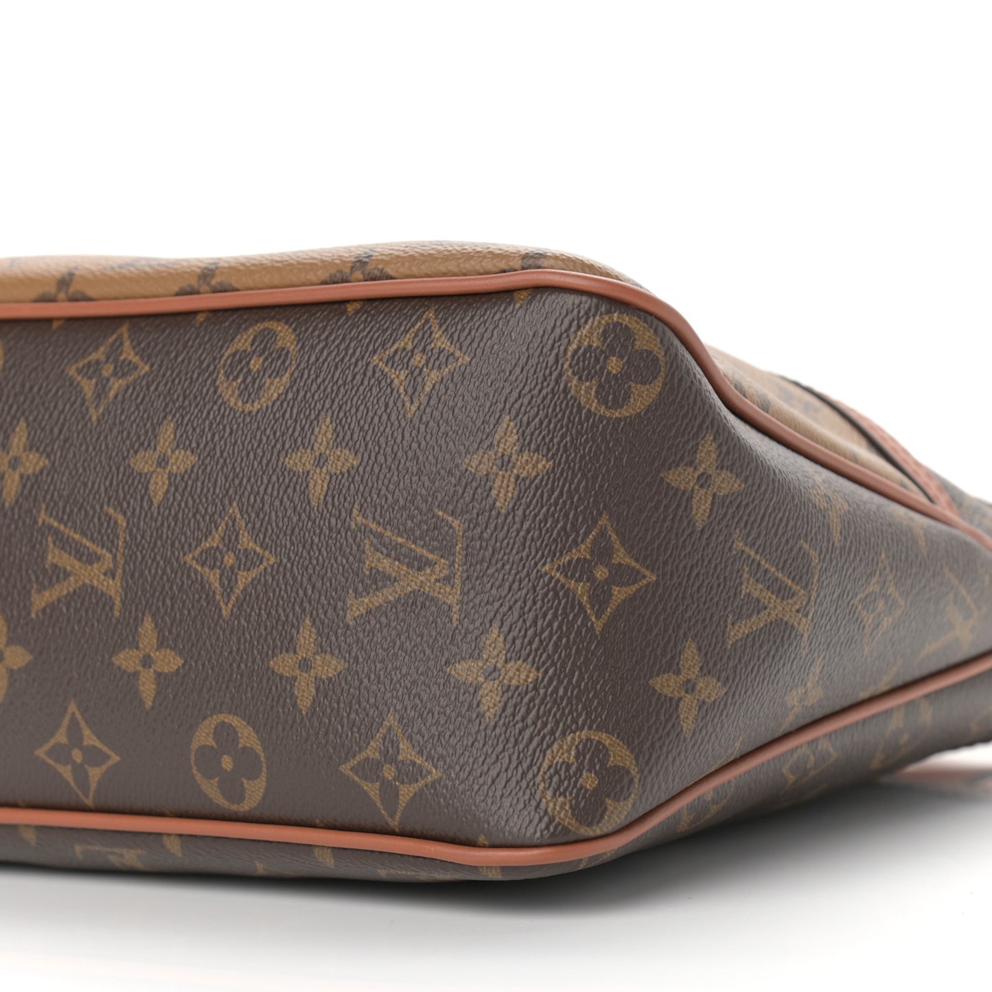 Reverse Monogram Dauphine Hobo PM