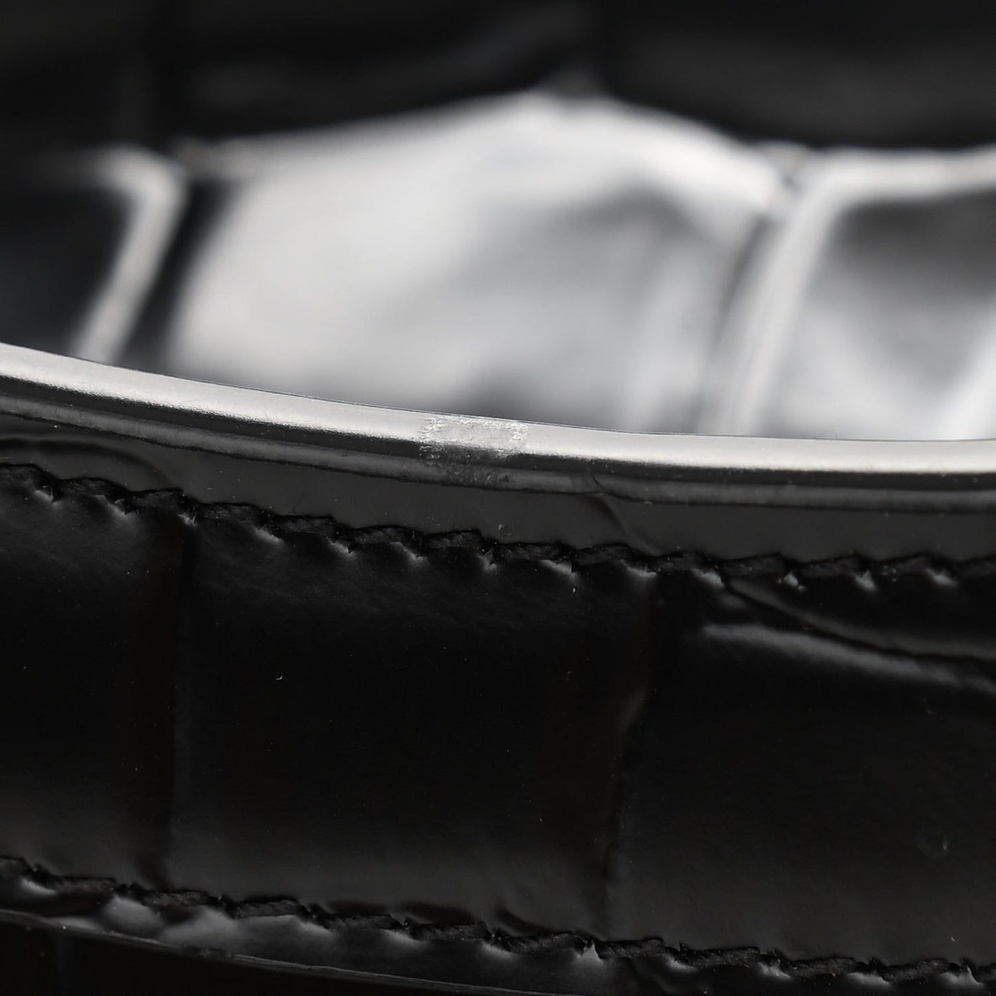 Semi Shiny Calfskin Crocodile Embossed Neo Classic Black Hardware S City Black