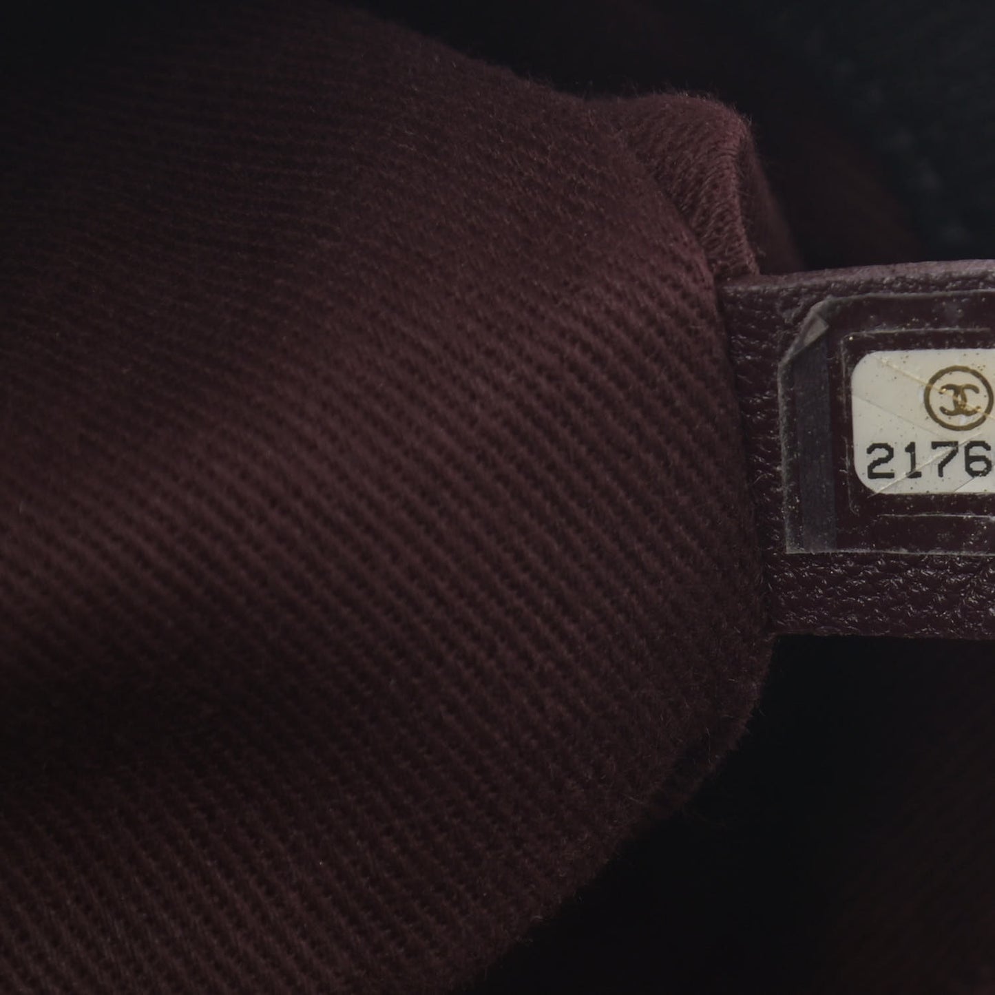 Wrinkled Lambskin Chevron Quilted Medium Surpique Flap Black