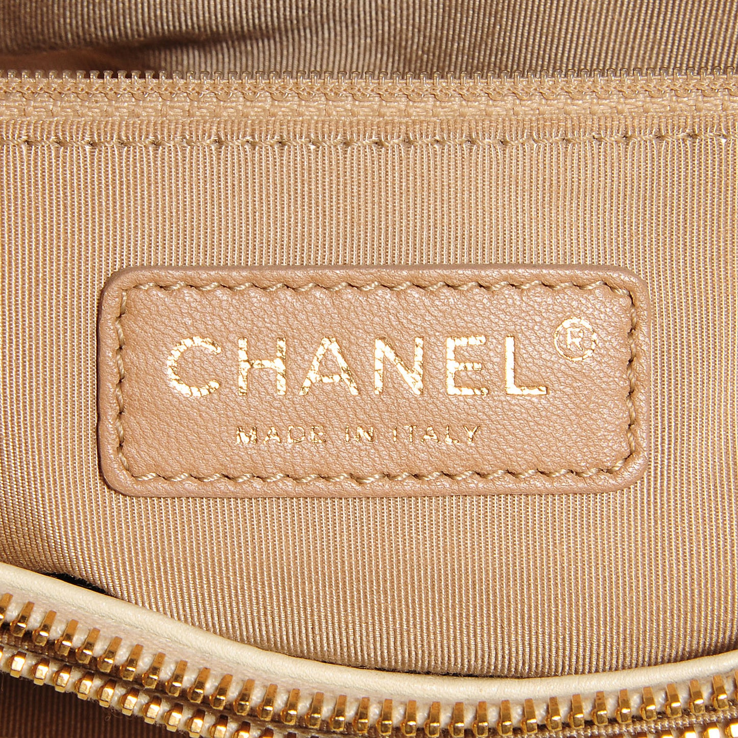 Caviar Grand Shopping Tote GST
