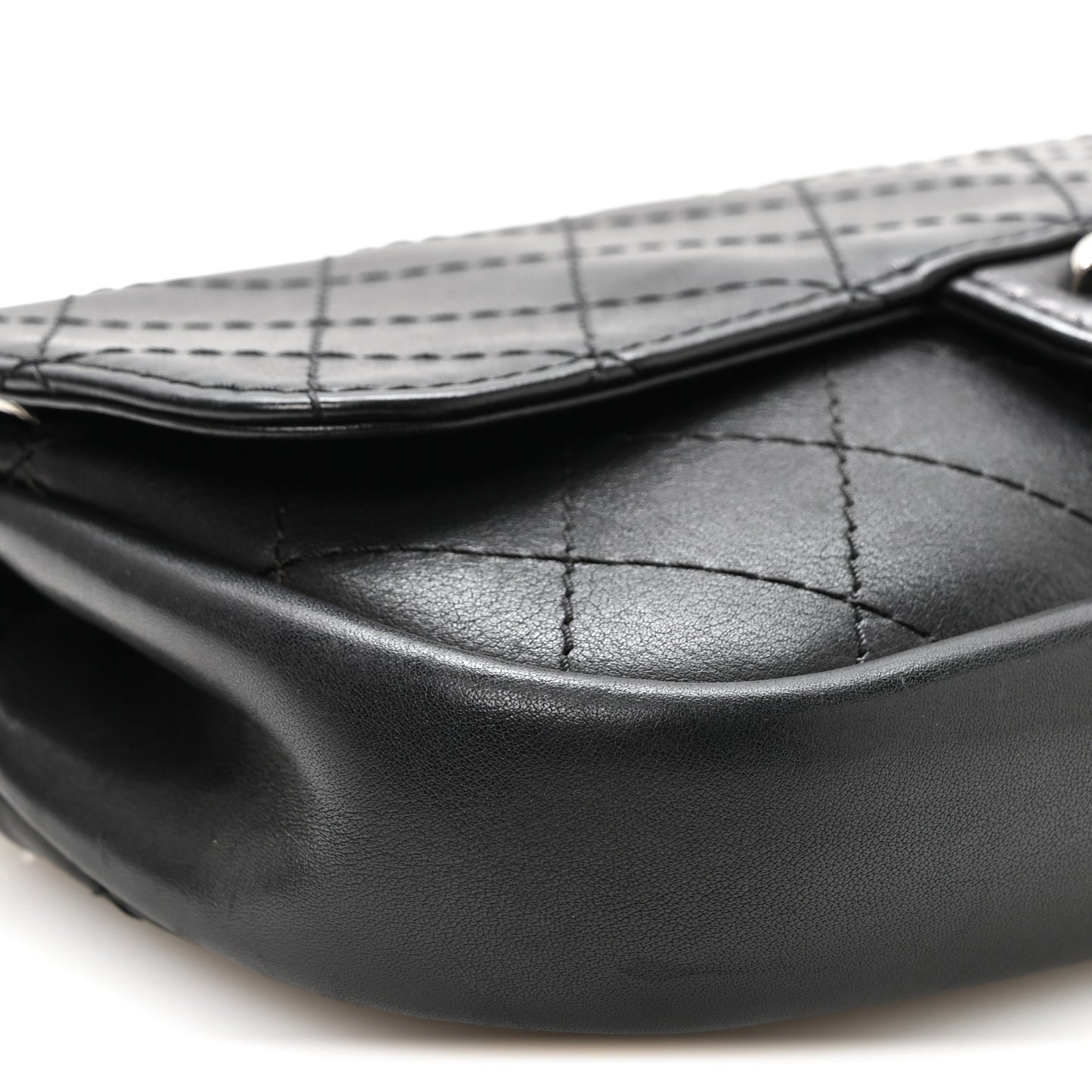 Calfskin Stitched Medium CC Sellier Flap Black