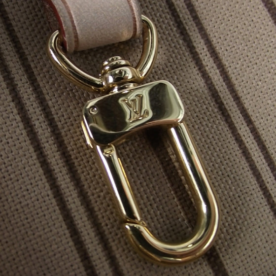 Monogram Delightful GM