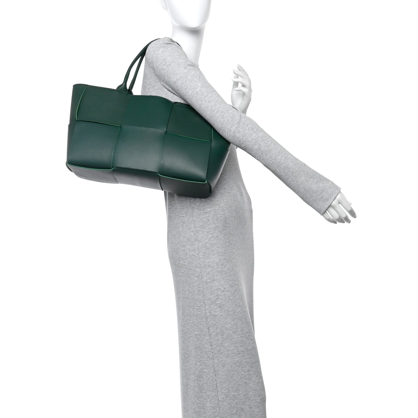 Calfskin Maxi Intrecciato Medium Arco Tote Raintree