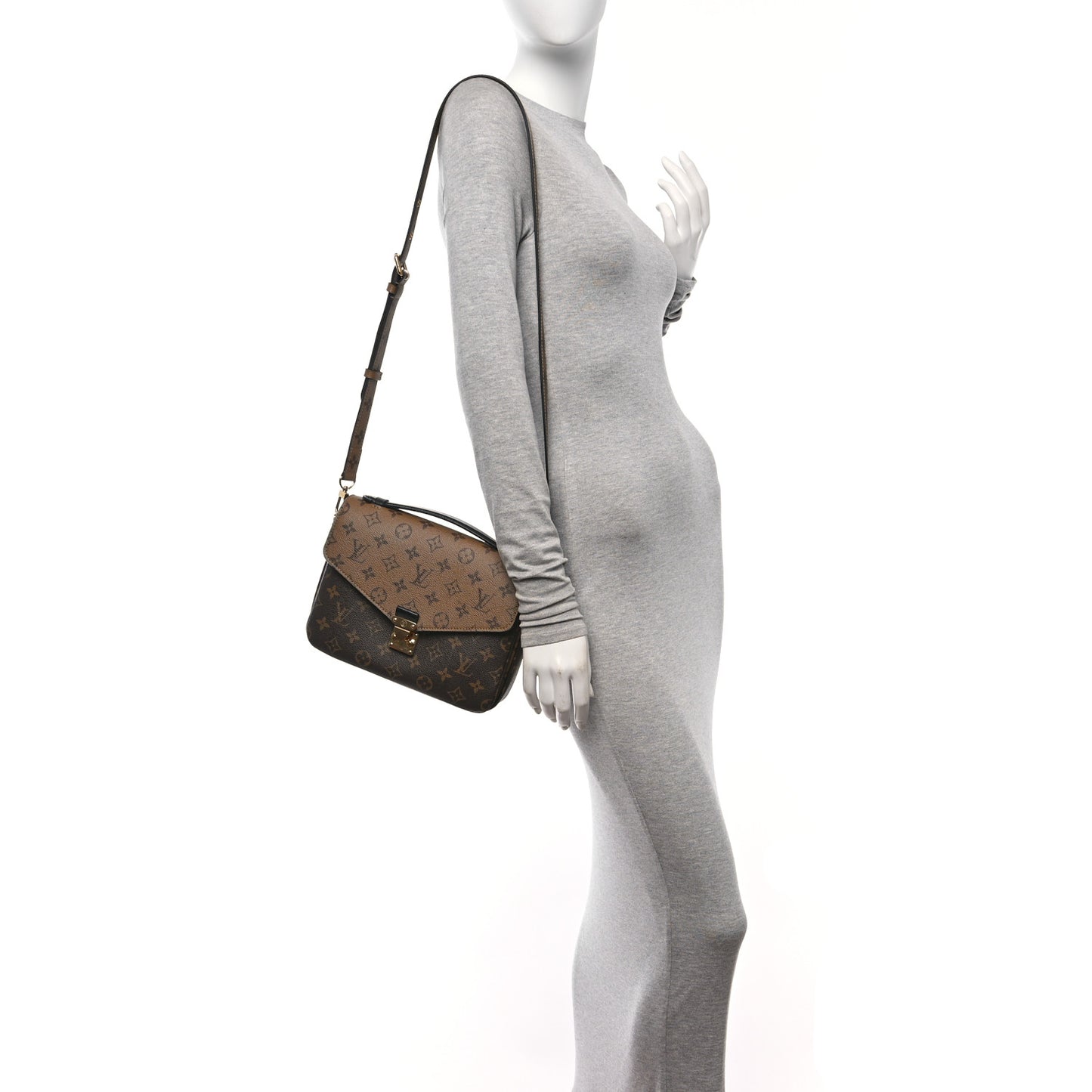Reverse Monogram Pochette Metis