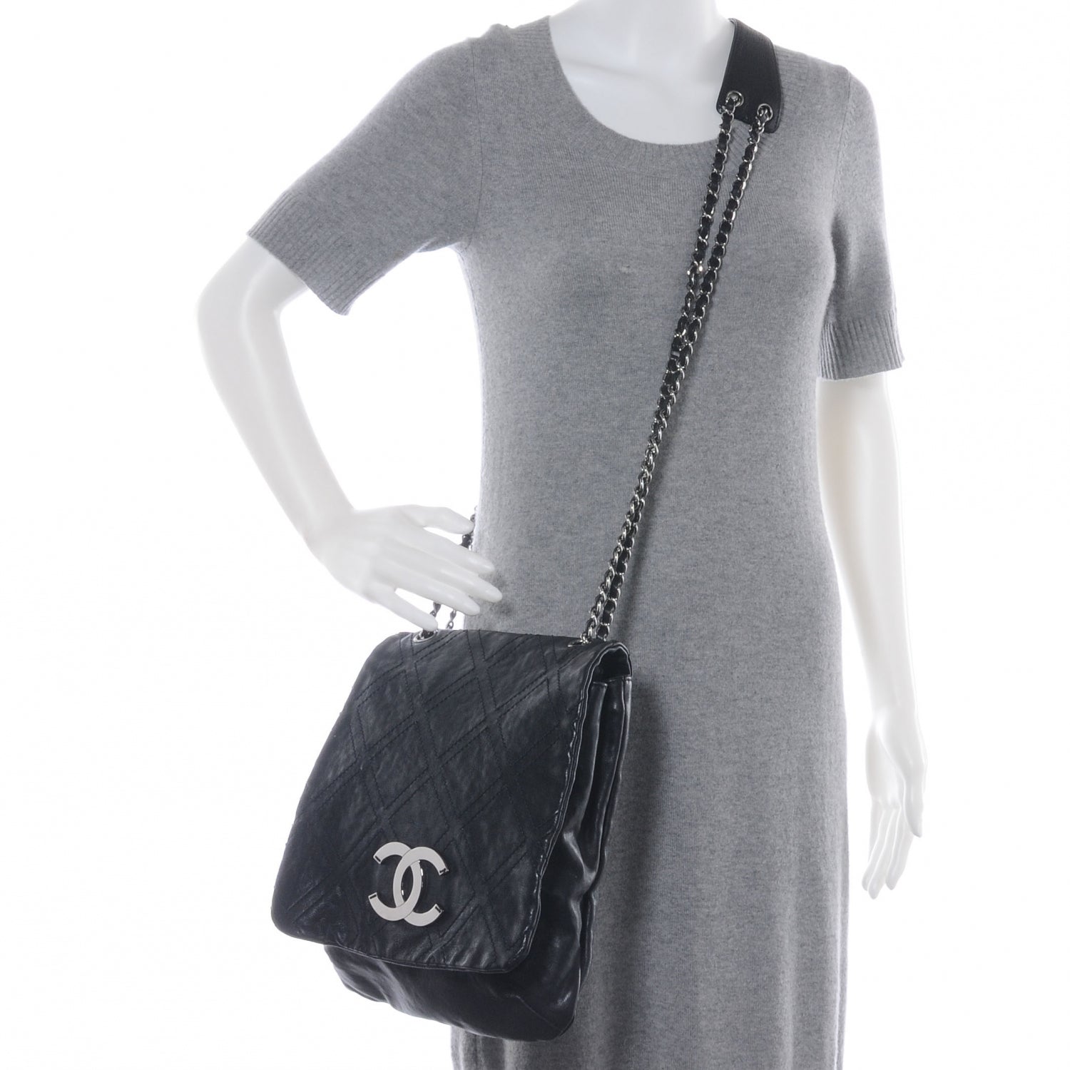 Chanel Leather Diamond Stitch Large Messenger Black 2 of 7
