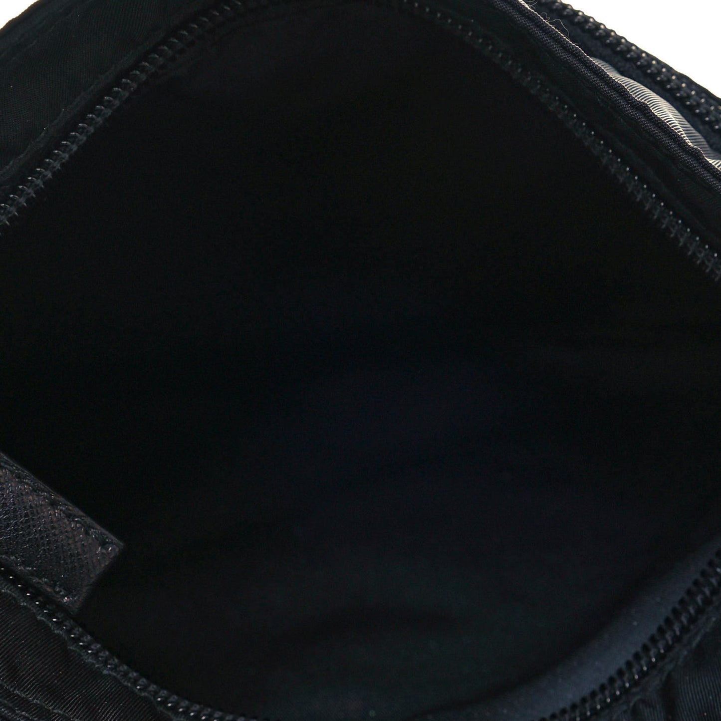Nylon Vela Flat Messenger Bag Black
