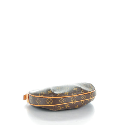 Louis Vuitton Monogram Croissant PM 4 of 7