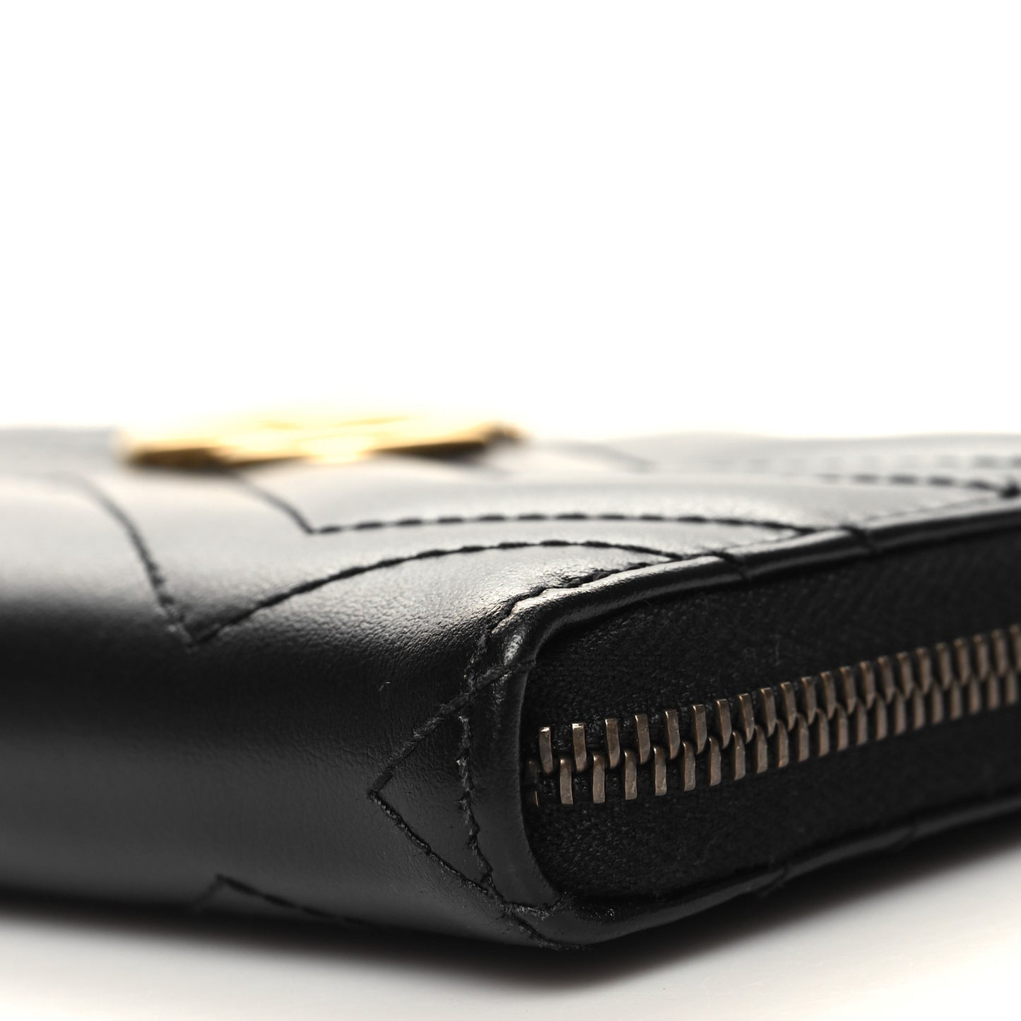 Calfskin Matelasse GG Marmont Zip Around Wallet Black
