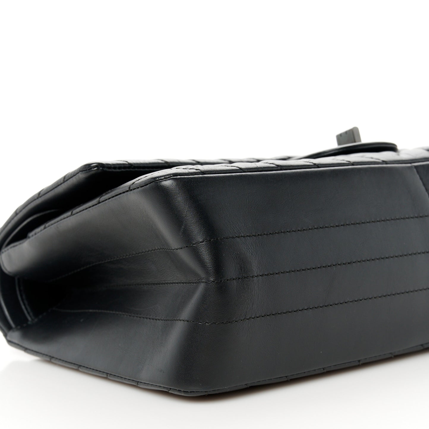 Aged Calfskin Chevron Quilted 2.55 Reissue 226 So Black