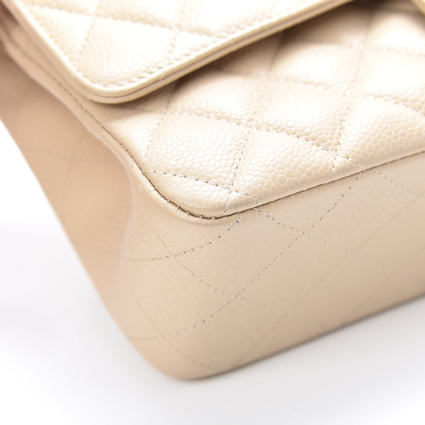Caviar Quilted Medium Double Flap Beige Clair