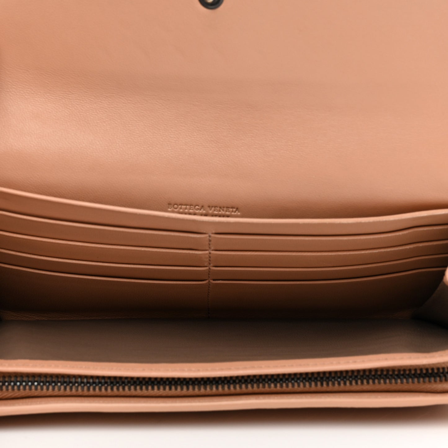 Cervo Intrecciato Continental Flap Wallet Cipria