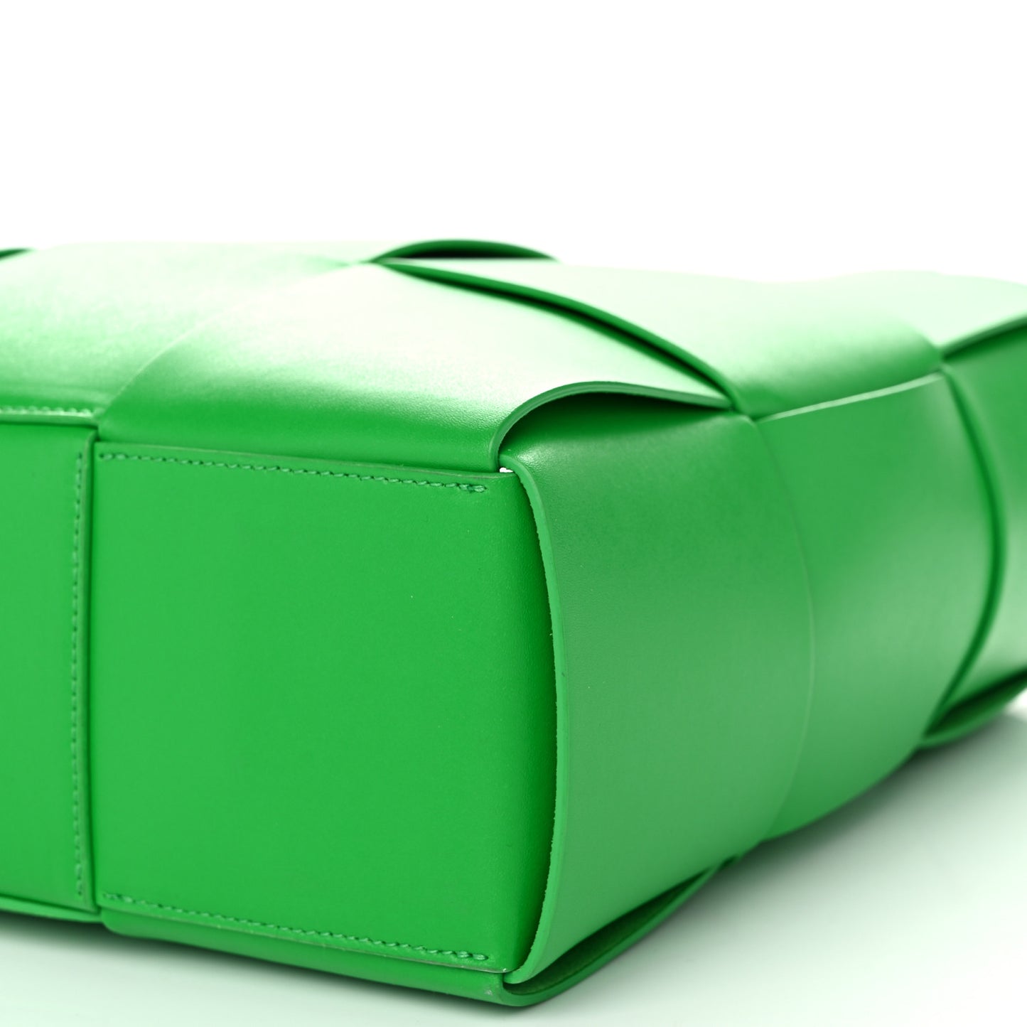 Calfskin Maxi Intrecciato Medium Arco Tote Parakeet