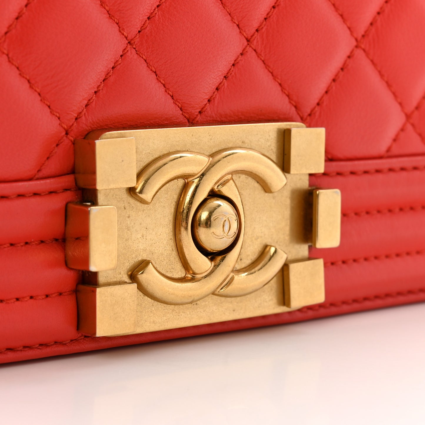 Lambskin Quilted Medium Boy Flap Red