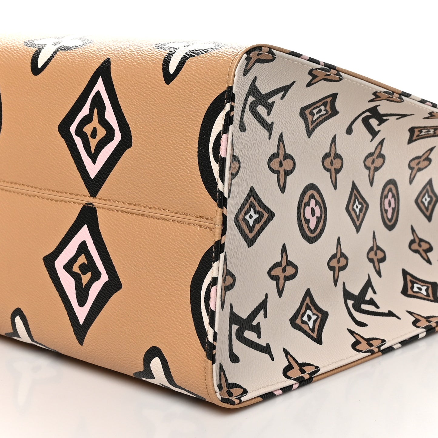 Monogram Giant Wild At Heart Onthego GM Arizona