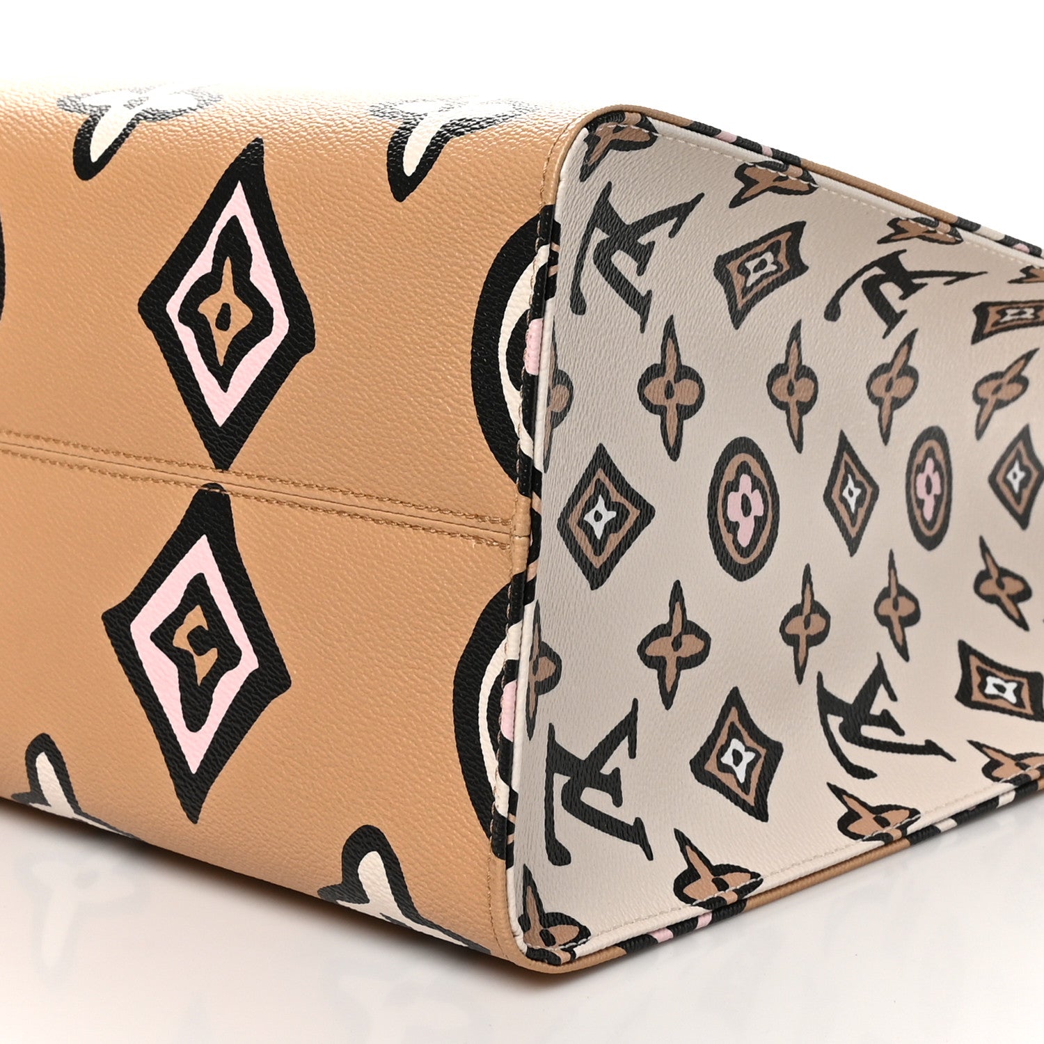 Louis Vuitton Monogram Giant Wild At Heart Onthego GM Arizona 9 of 9