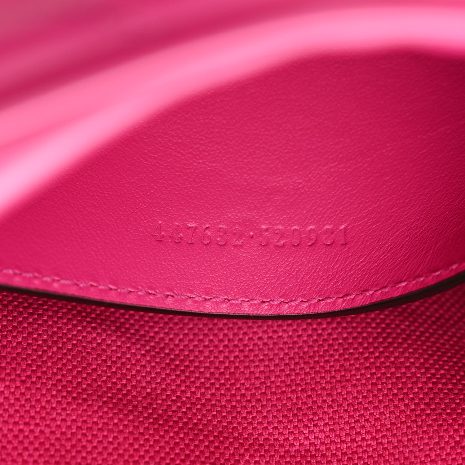 Gucci Calfskin Matelasse Monochrome Small GG Marmont Chain Shoulder Bag Classic Fuxia 7 of 11
