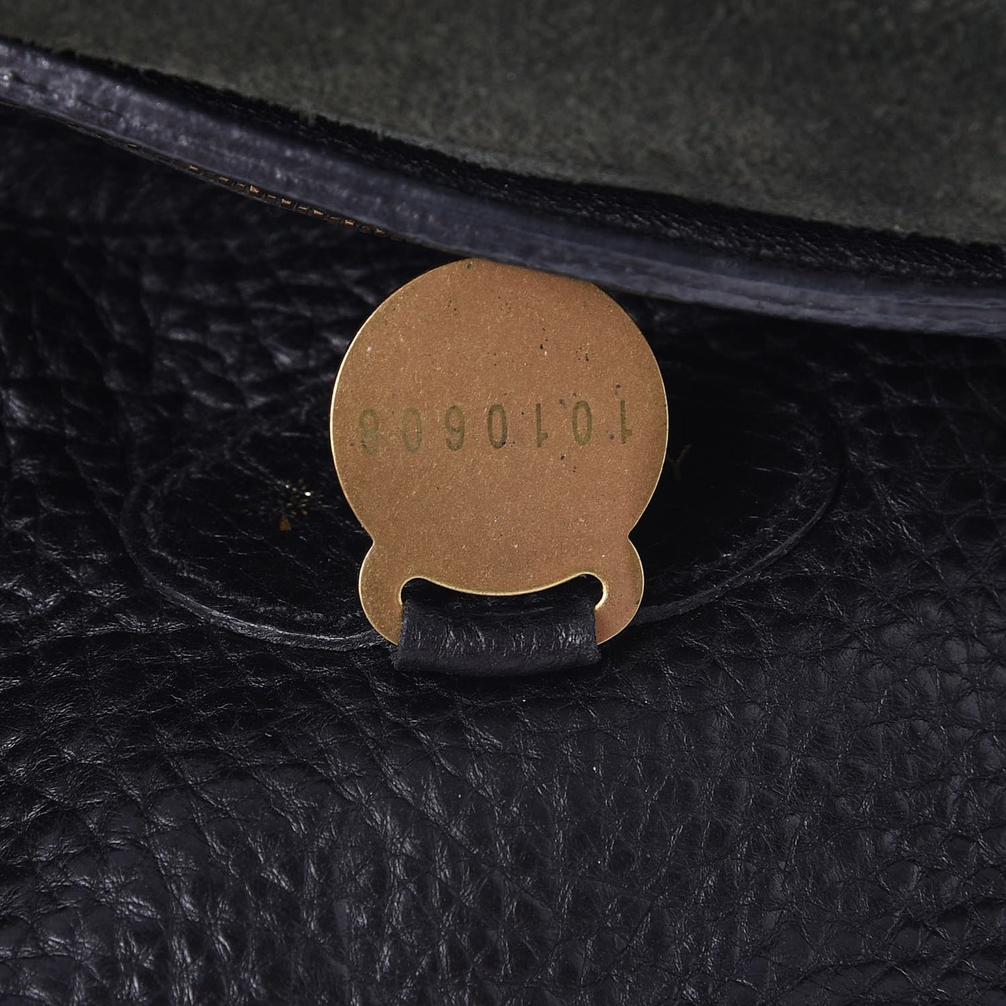 Classic Grain Calfskin Bayswater Black
