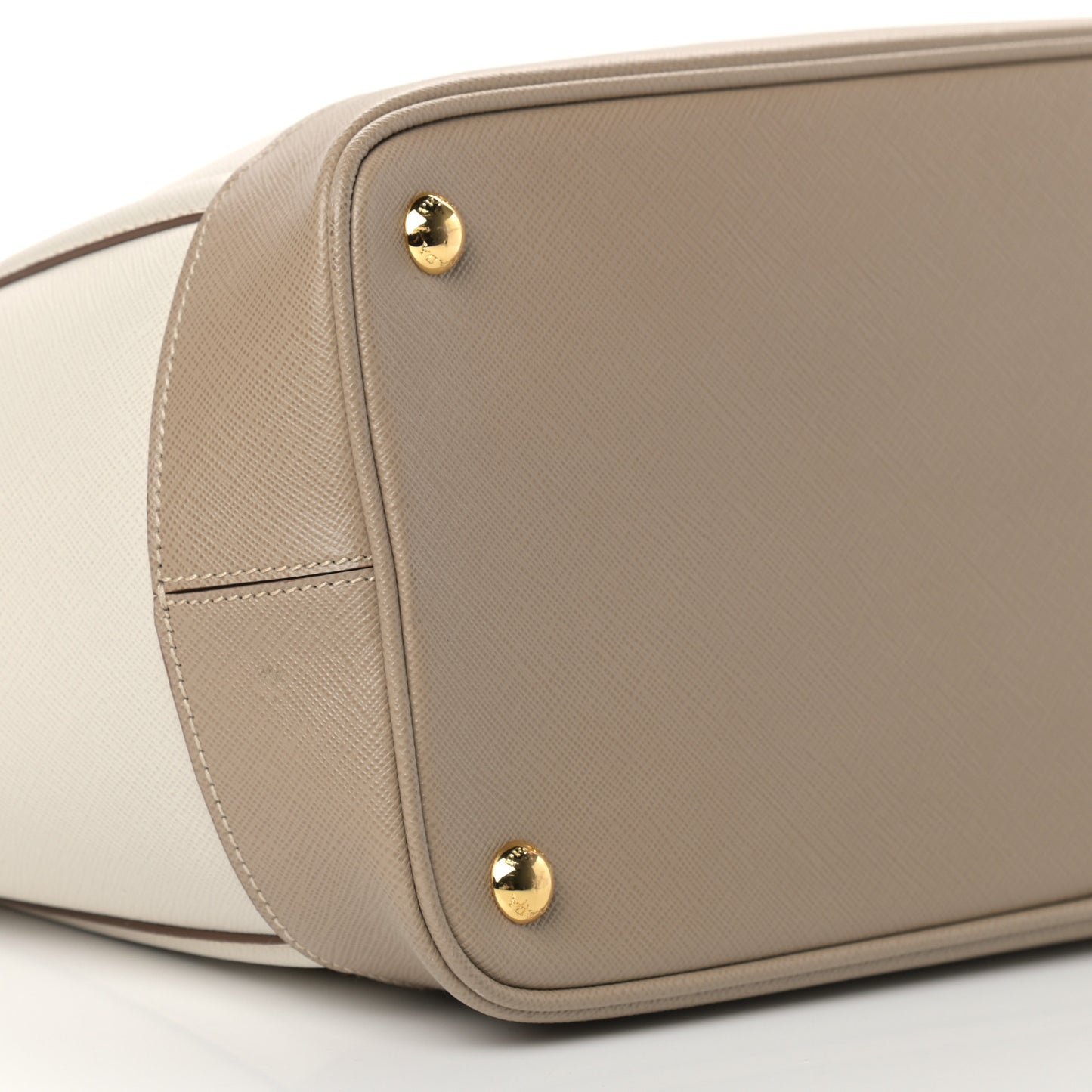 Saffiano Lux Bi-Color Tote Talco Visone
