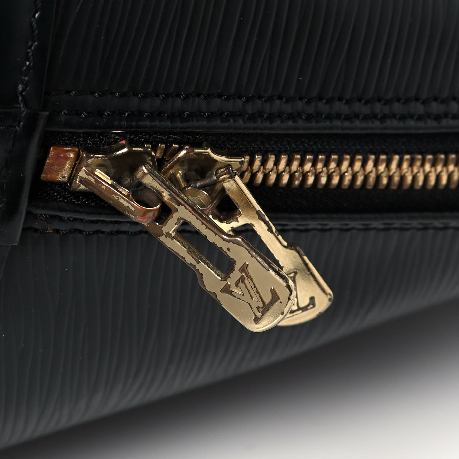 Louis Vuitton Epi Alma PM Black 19 of 20
