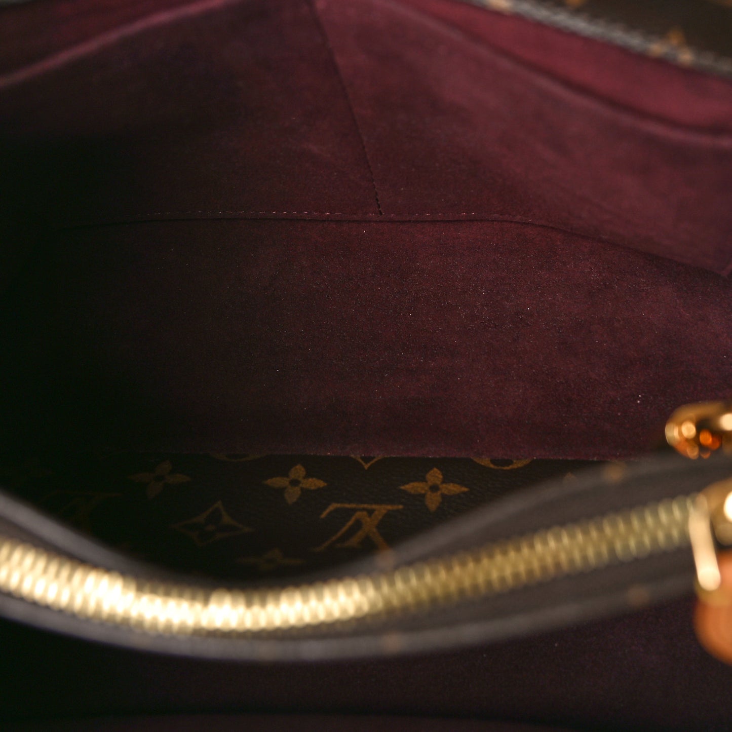 LOUIS VUITTON Monogram Montaigne MM