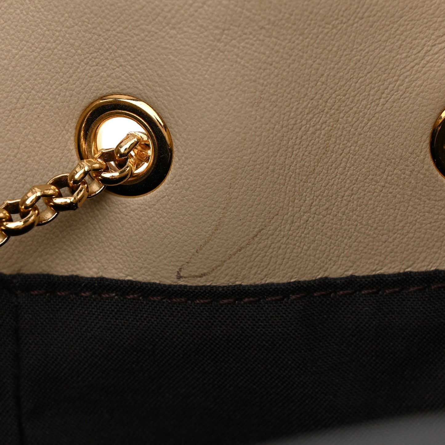 Vitello Grace King Karligraphy Chain Bucket Bag Nuvola Praline