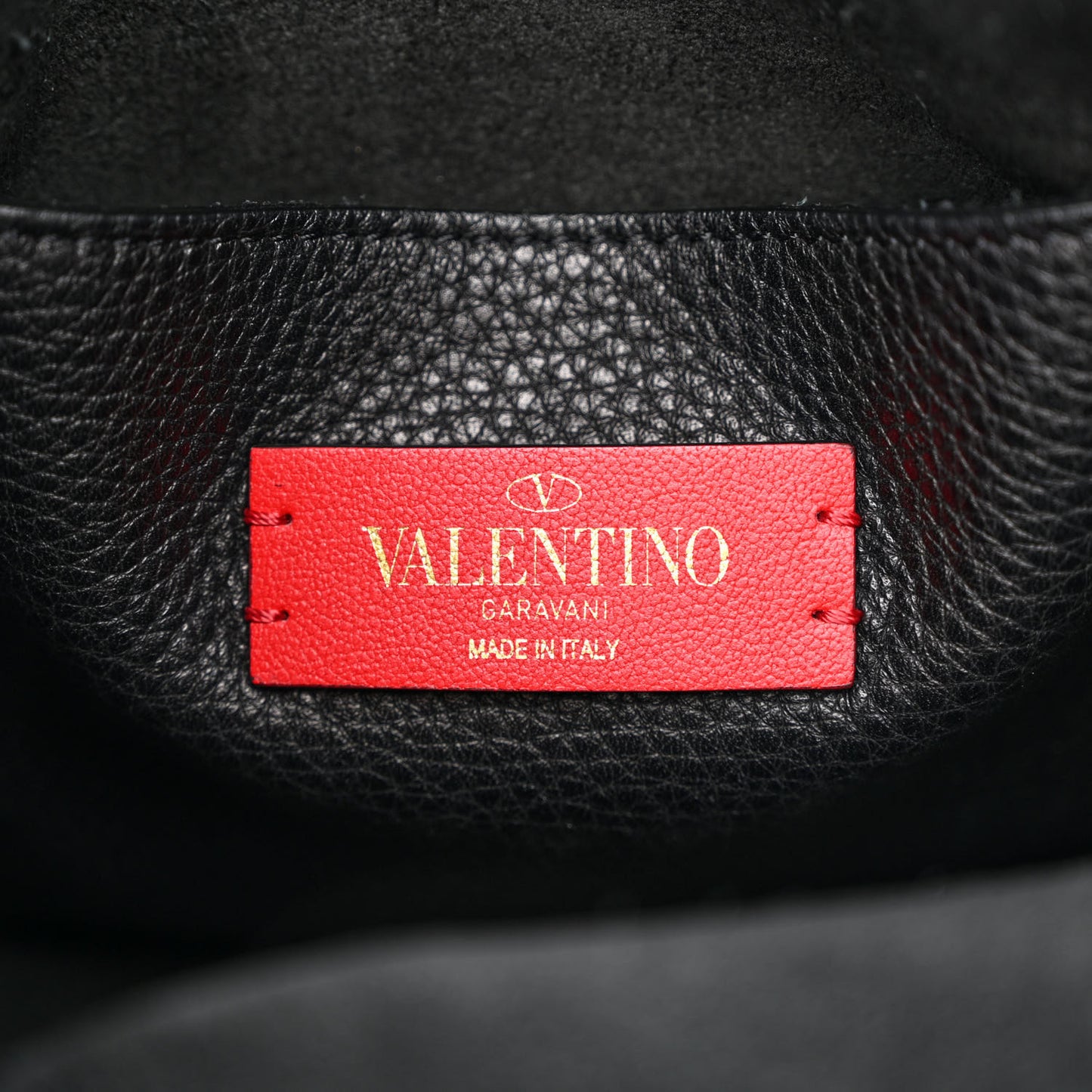 Pebbled Calfskin Rockstud Bucket Bag Black