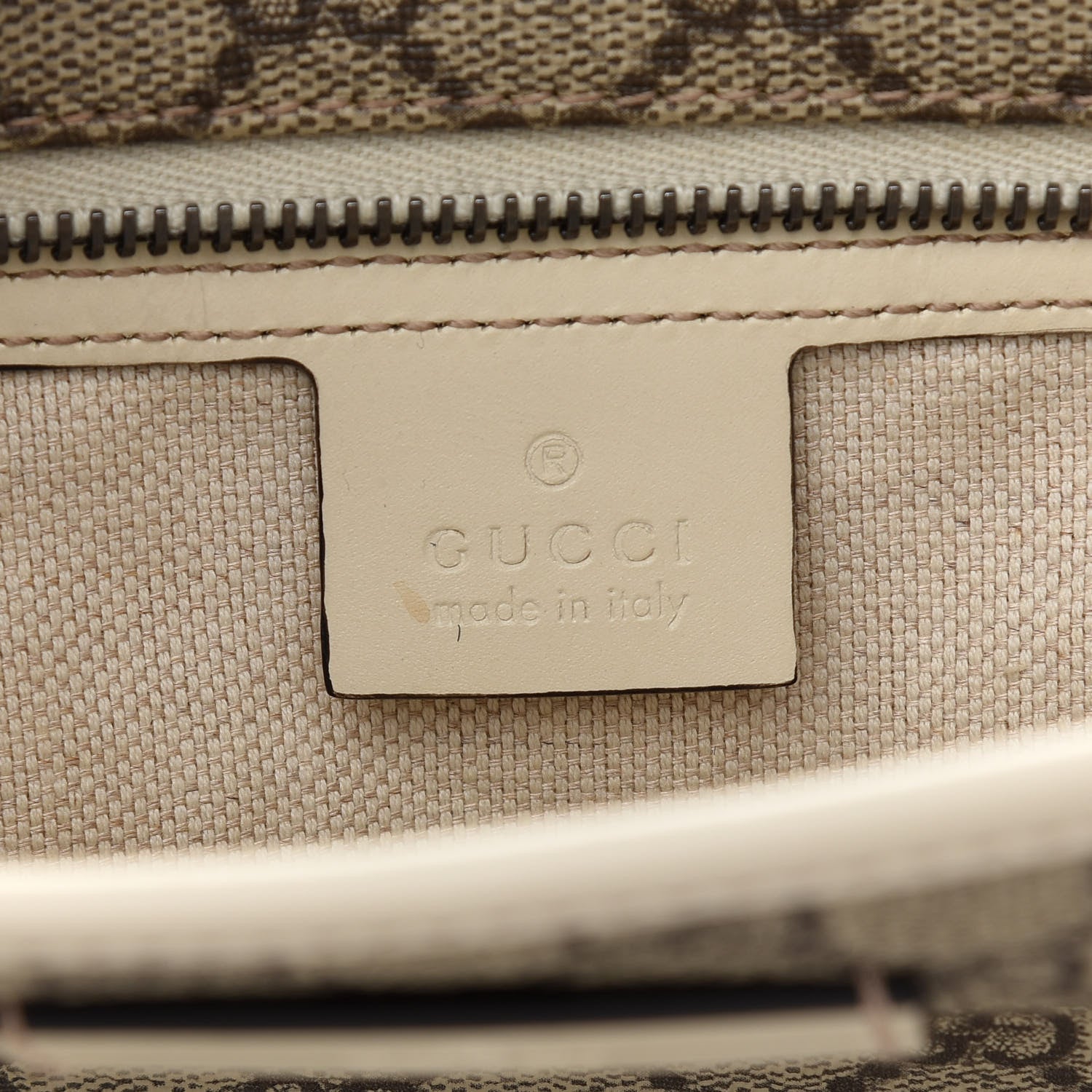 Gucci GG Supreme Small Joy Tote White 10 of 24