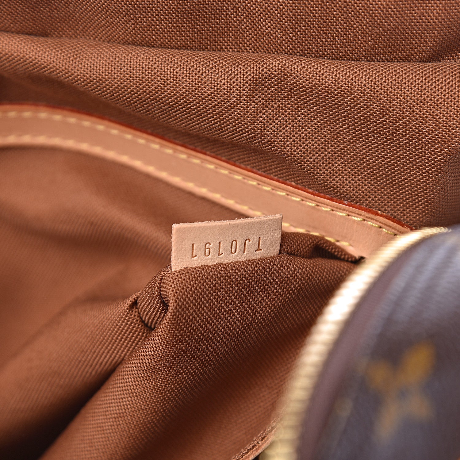 Louis Vuitton Monogram Carryall 7 of 19