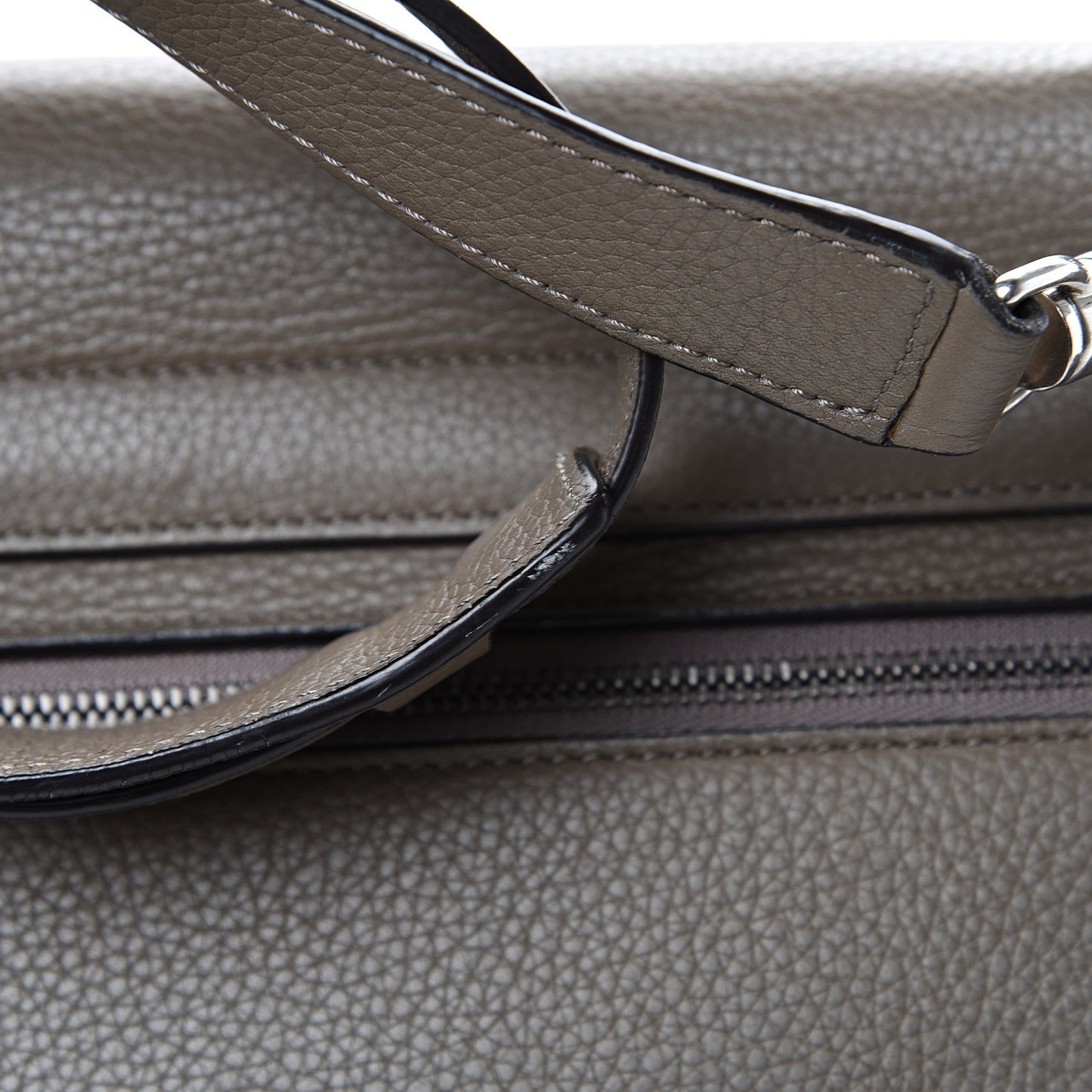 Drummed Calfskin Suede Medium Trapeze Souris