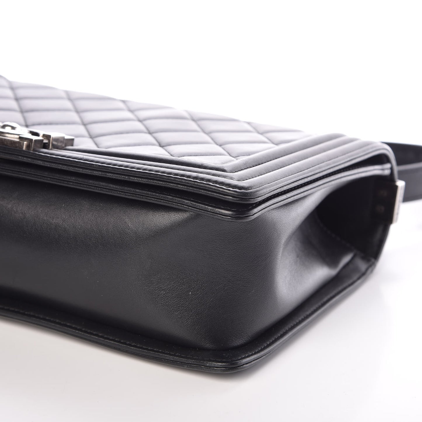 Lambskin Quilted New Medium Boy Flap Black