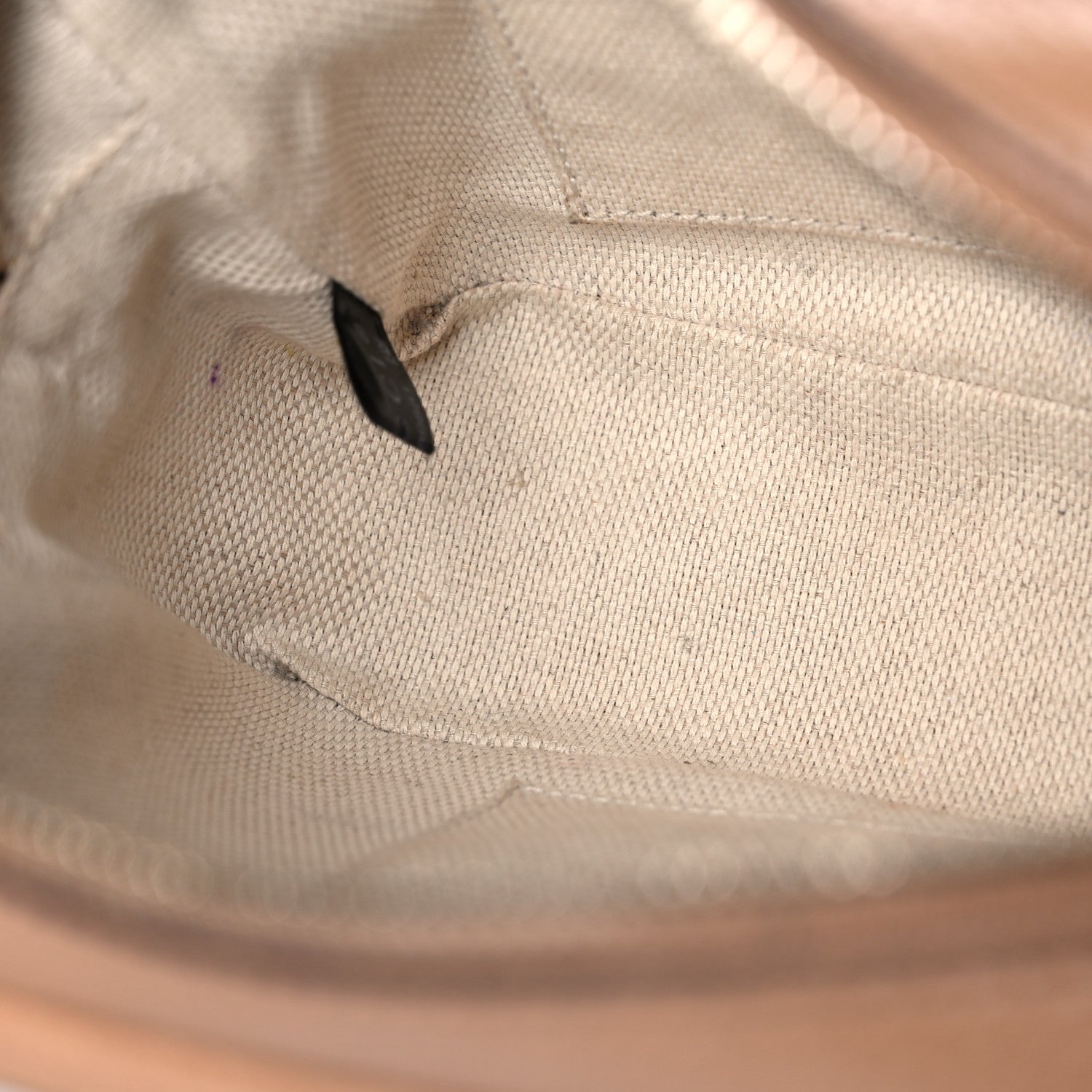 Gucci Pebbled Calfskin Small Soho Disco Bag Camelia 24 of 35