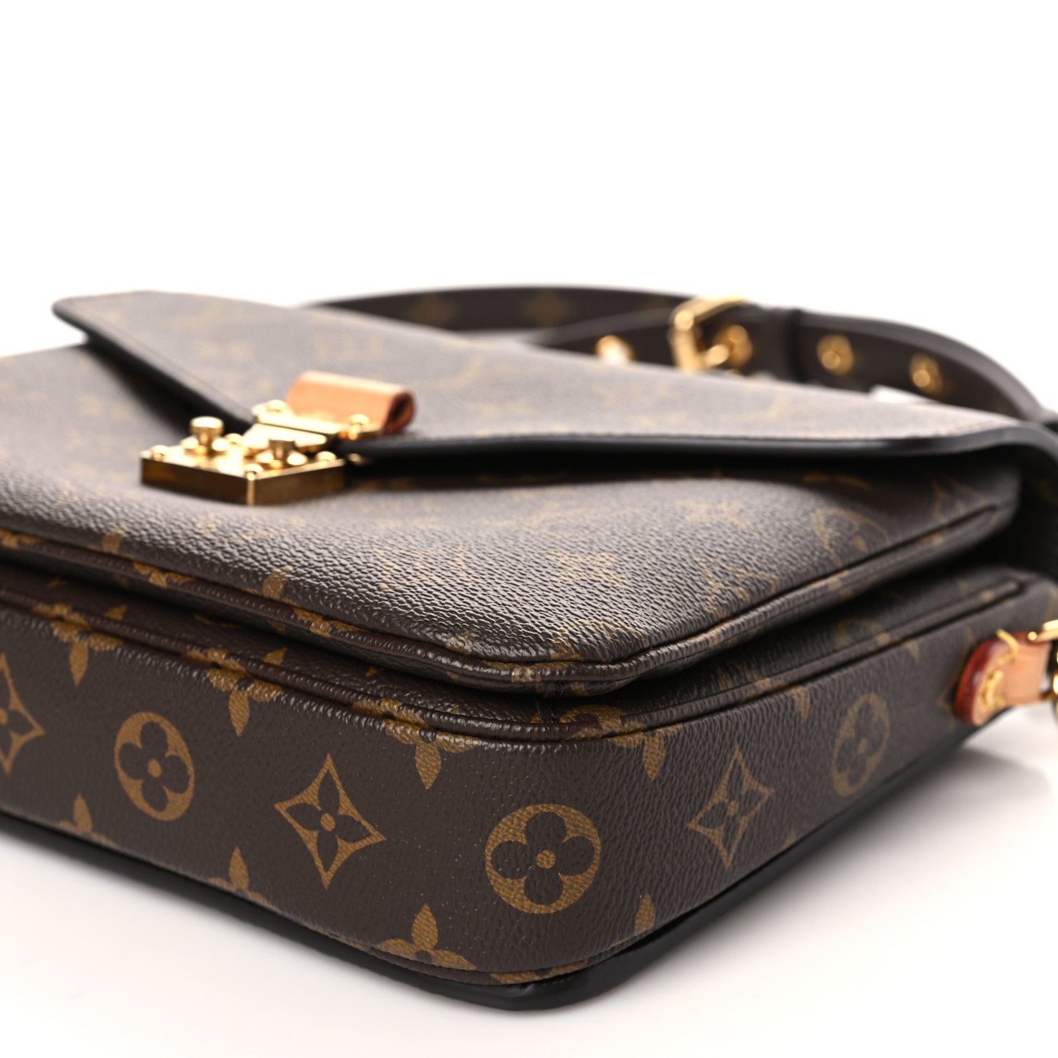 Louis Vuitton Monogram Pochette Metis 8 of 9