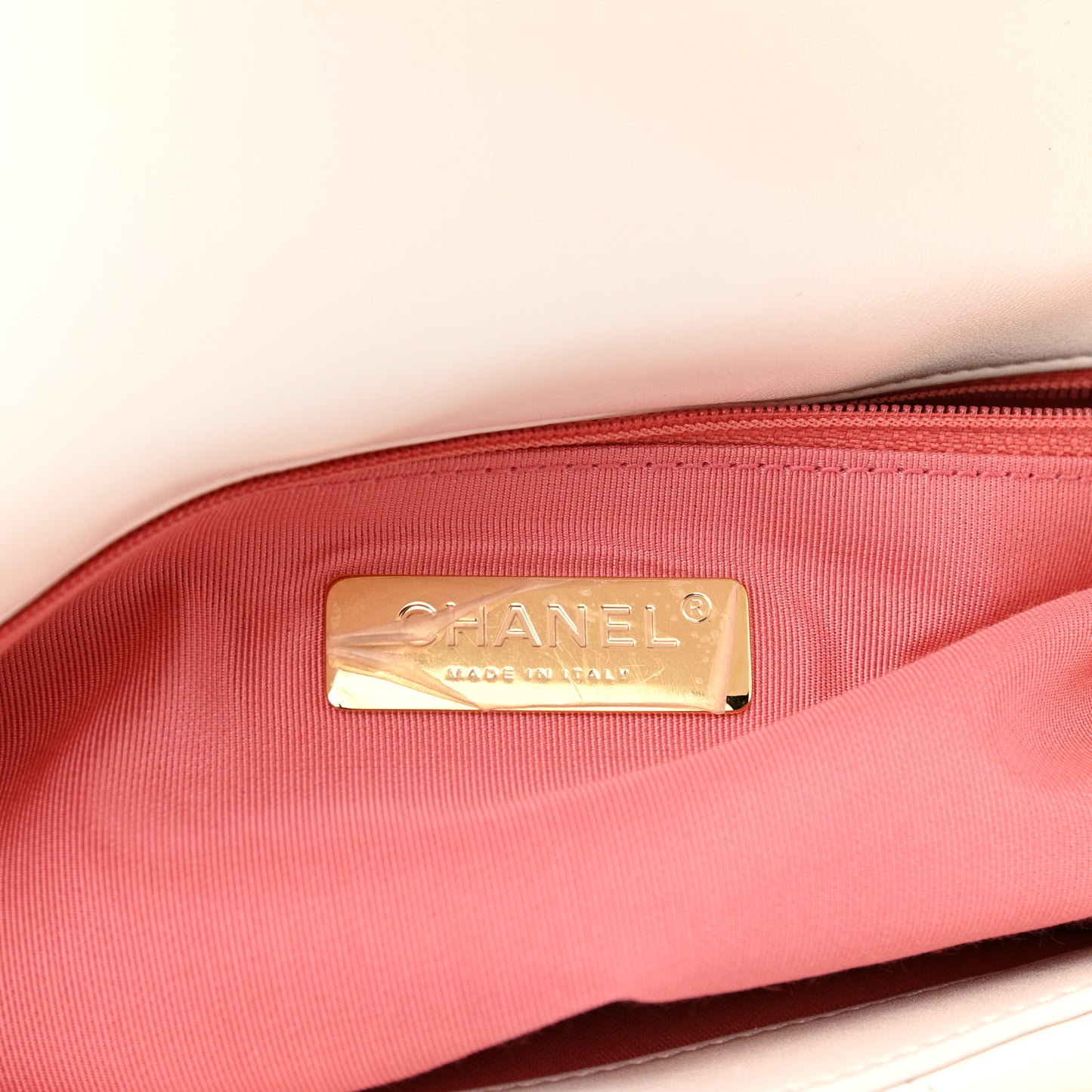 Lambskin Quilted Medium Chanel 19 Flap White