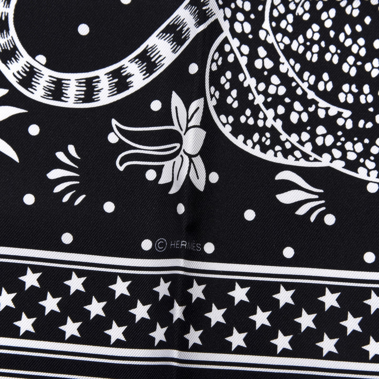 Silk Les Leopards Bandana Scarf 55 Black White