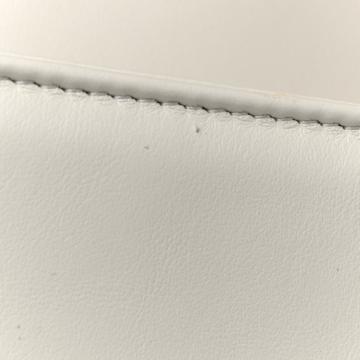 Gucci Calfskin Matelasse Small GG Marmont Shoulder Bag White 14 of 17