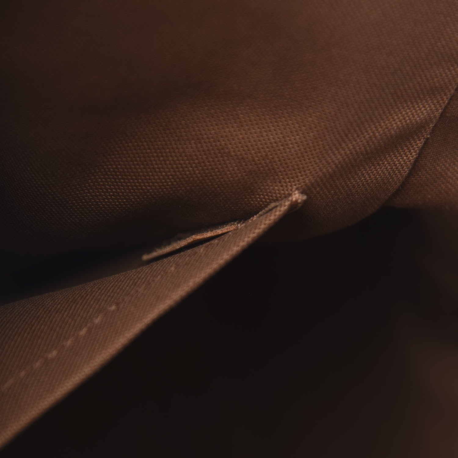 Louis Vuitton Monogram Tivoli GM 7 of 14