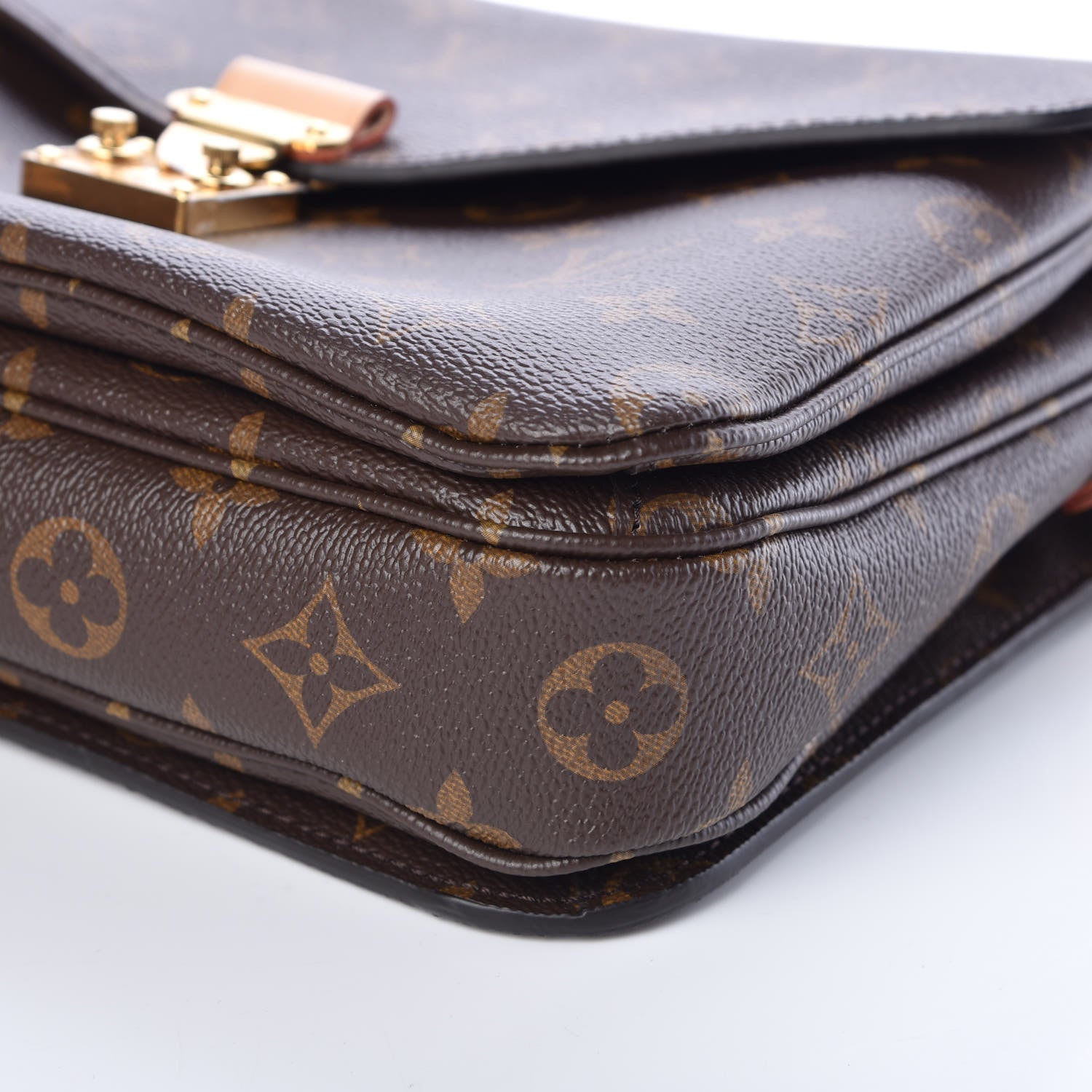 Louis Vuitton Monogram Pochette Metis 8 of 9