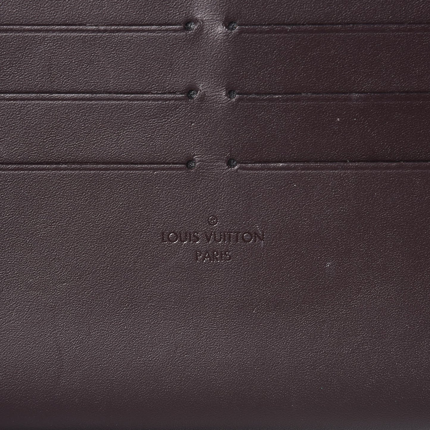 Vernis Pochette Felicie Chain Wallet Amarante
