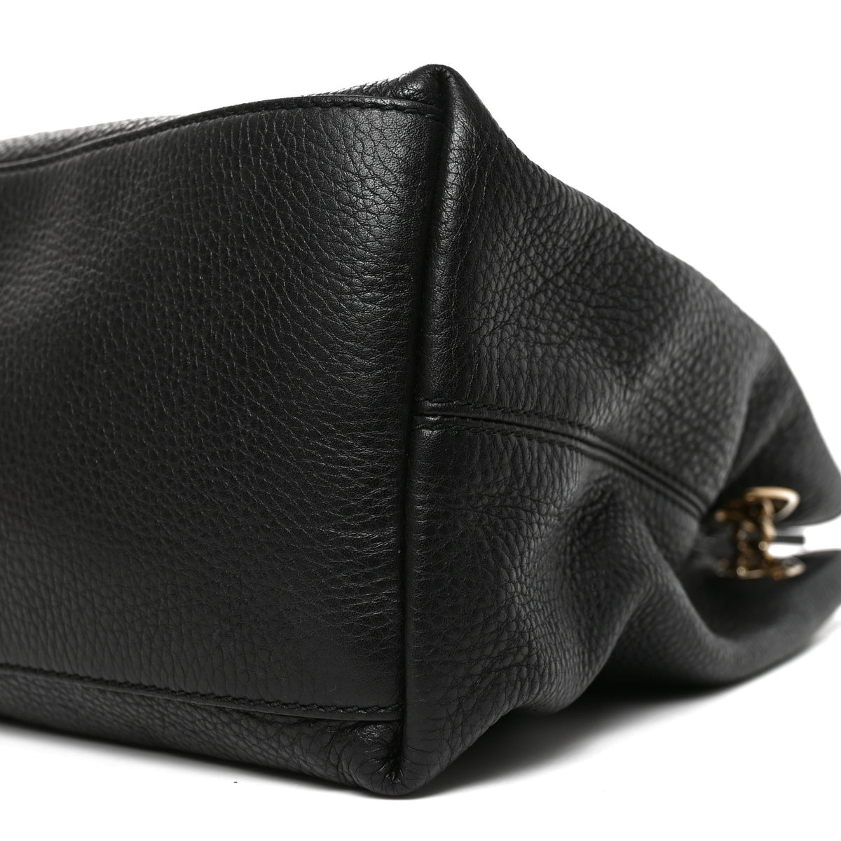 Pebbled Calfskin Medium Soho Chain Shoulder Bag Black