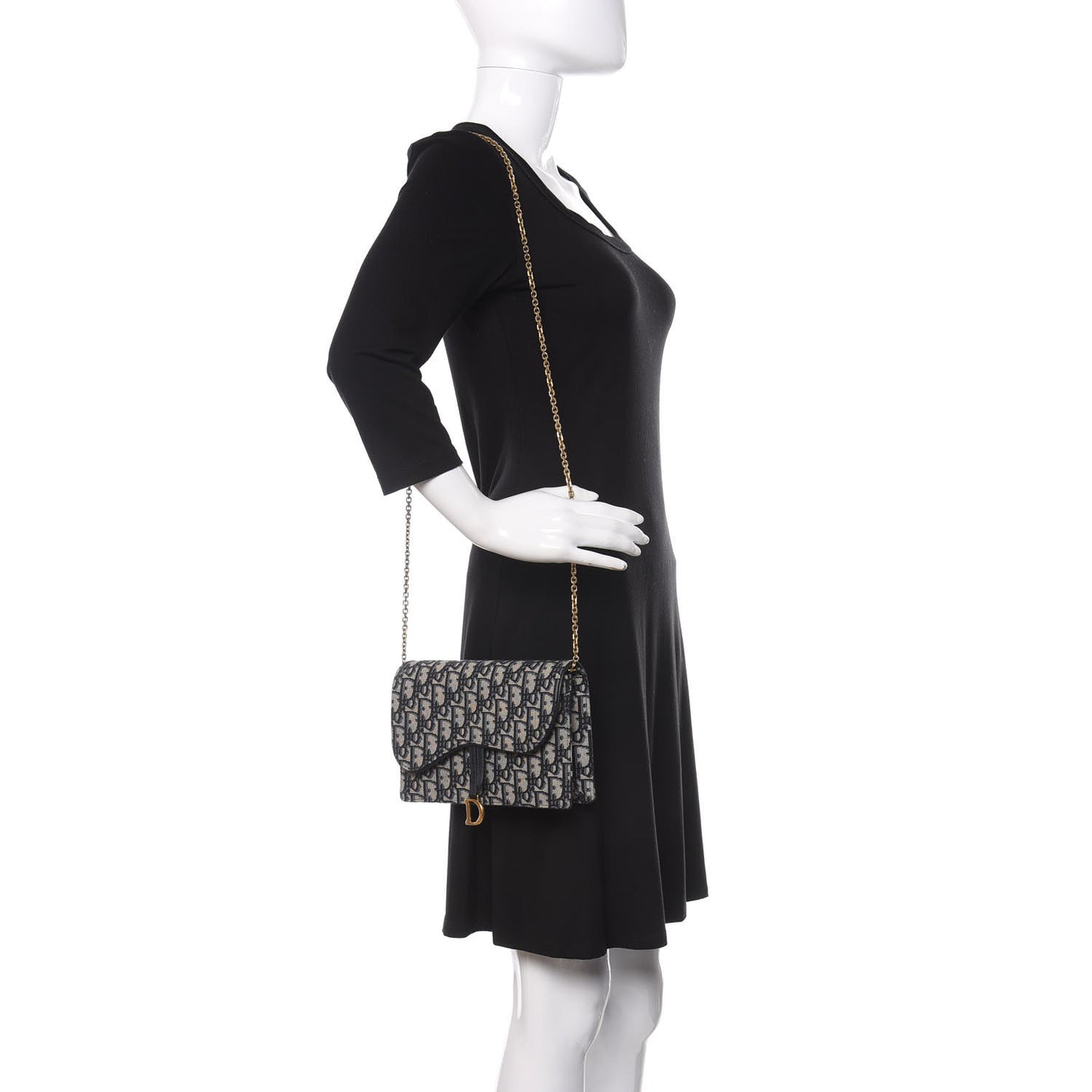 Oblique Saddle Chain Pouch Blue