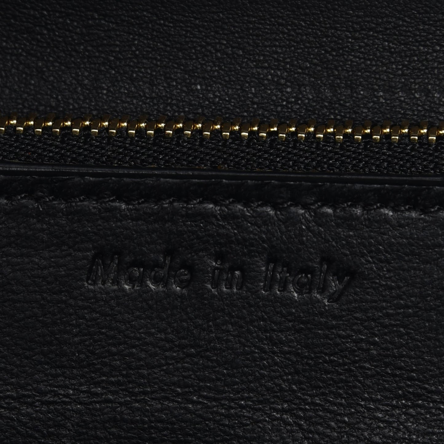 Box Calfskin Medium Classic Box Flap Bag Black