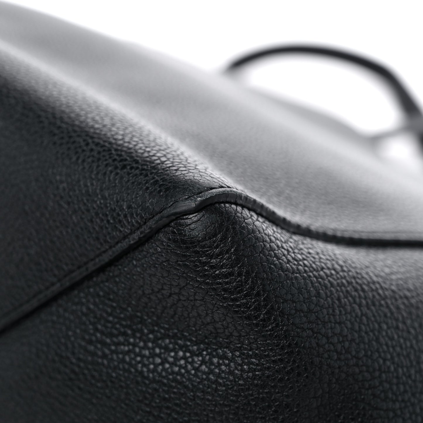 Soft Grained Calfskin Small Belt Cabas Phantom Black