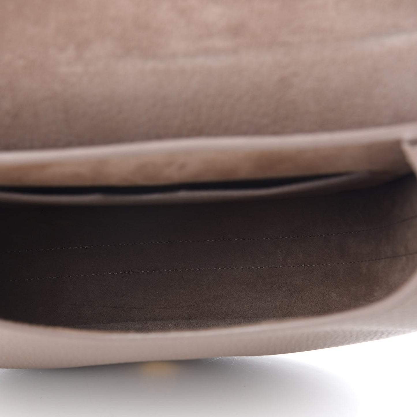 Grained Calfskin Large Bobby Flap Warm Taupe